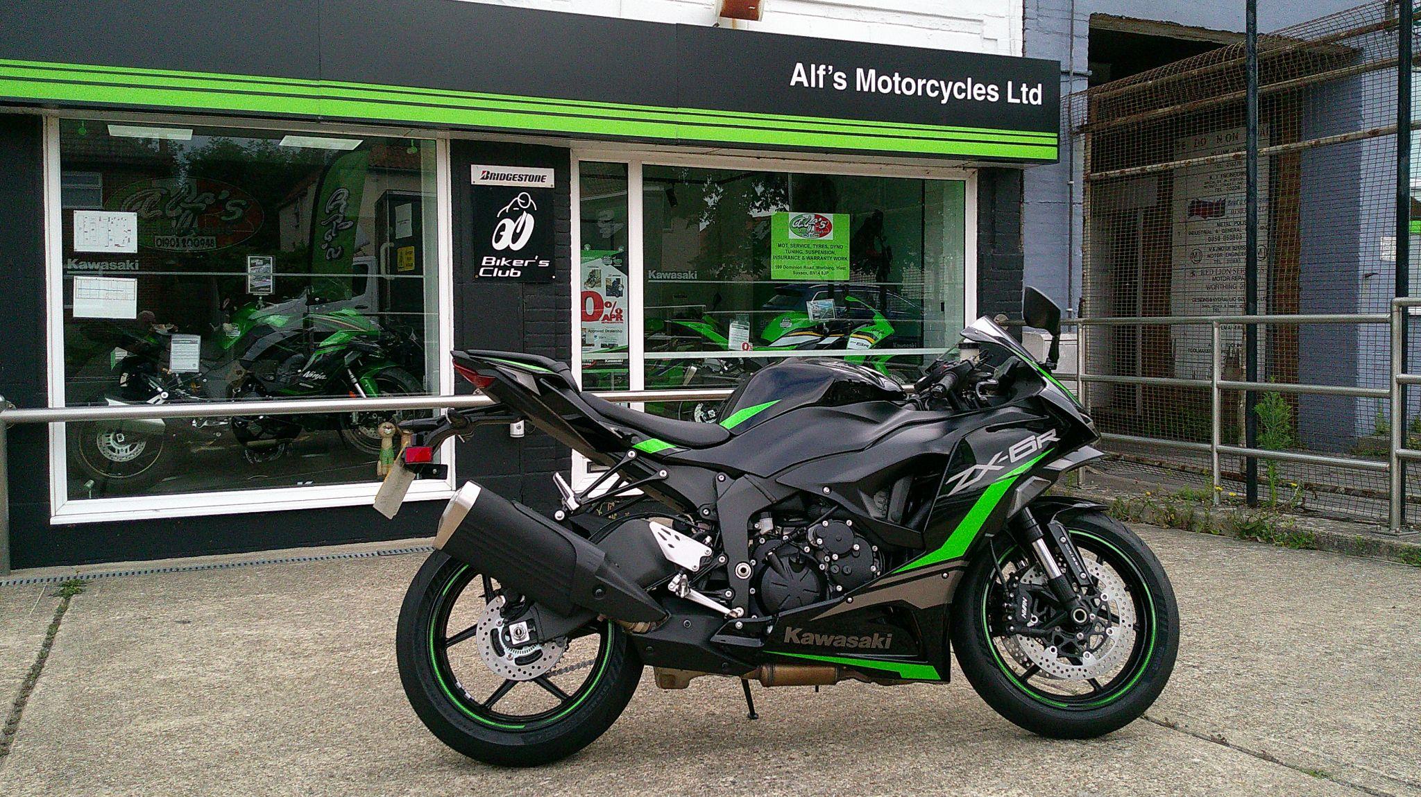 Kawasaki bikes for sale in Bognor Regis | AutoTrader Bikes